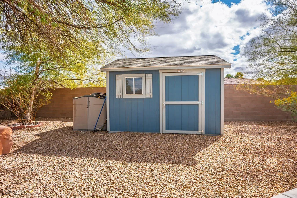 7685 Gilespie, Las Vegas, NV 89123