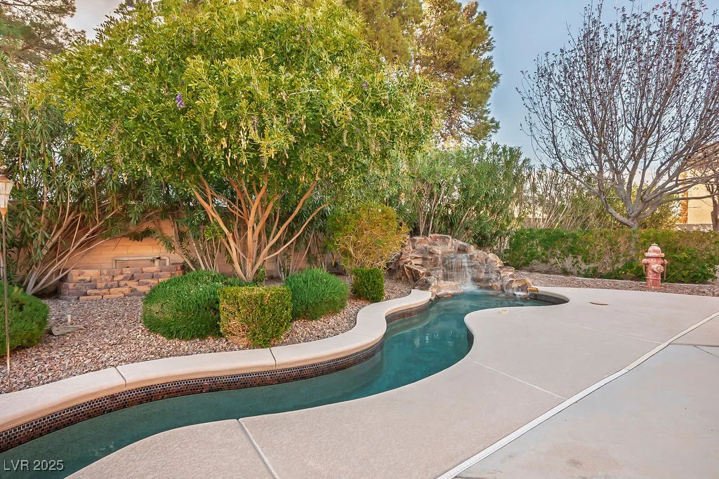 7685 Gilespie, Las Vegas, NV 89123