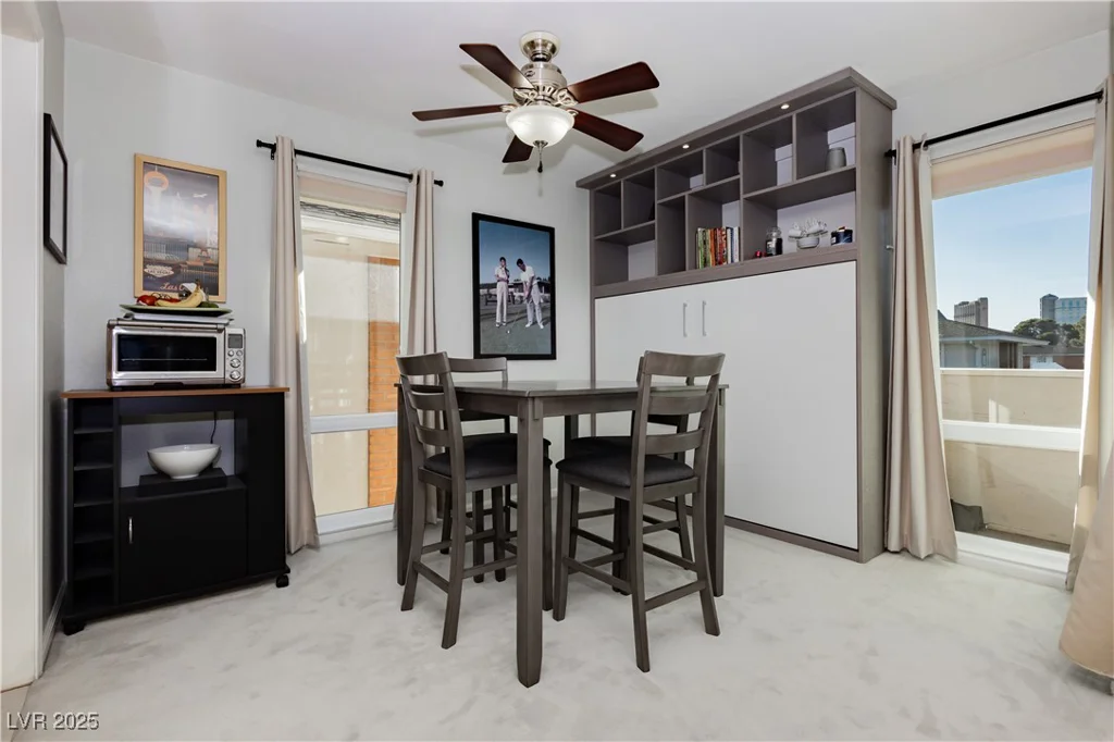 737 Oakmont, Las Vegas, NV 89109