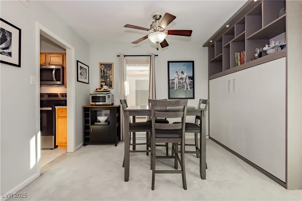 737 Oakmont, Las Vegas, NV 89109