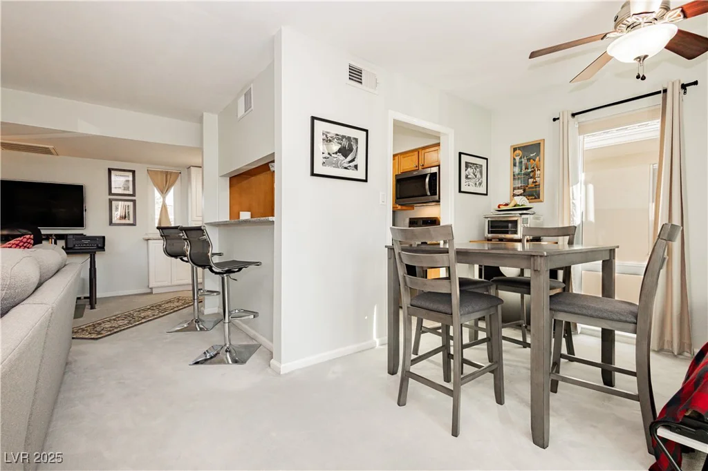 737 Oakmont, Las Vegas, NV 89109