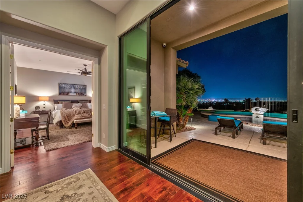 2824 Soaring Peak, Henderson, NV 89052