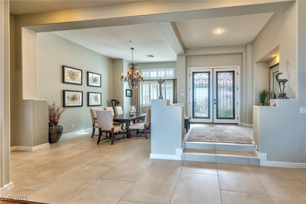 2824 Soaring Peak, Henderson, NV 89052