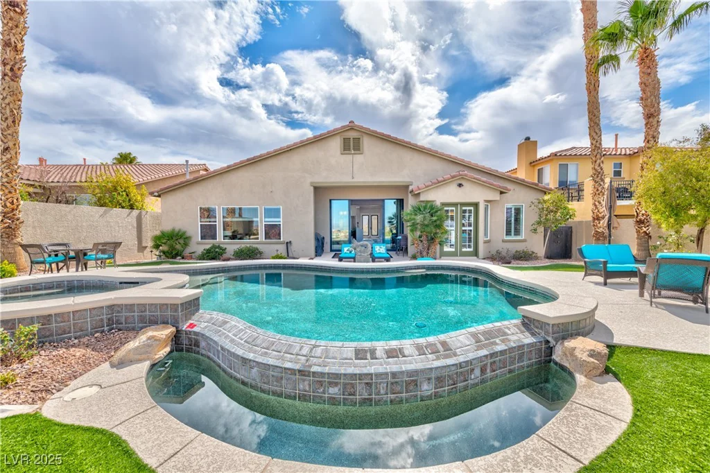 2824 Soaring Peak, Henderson, NV 89052