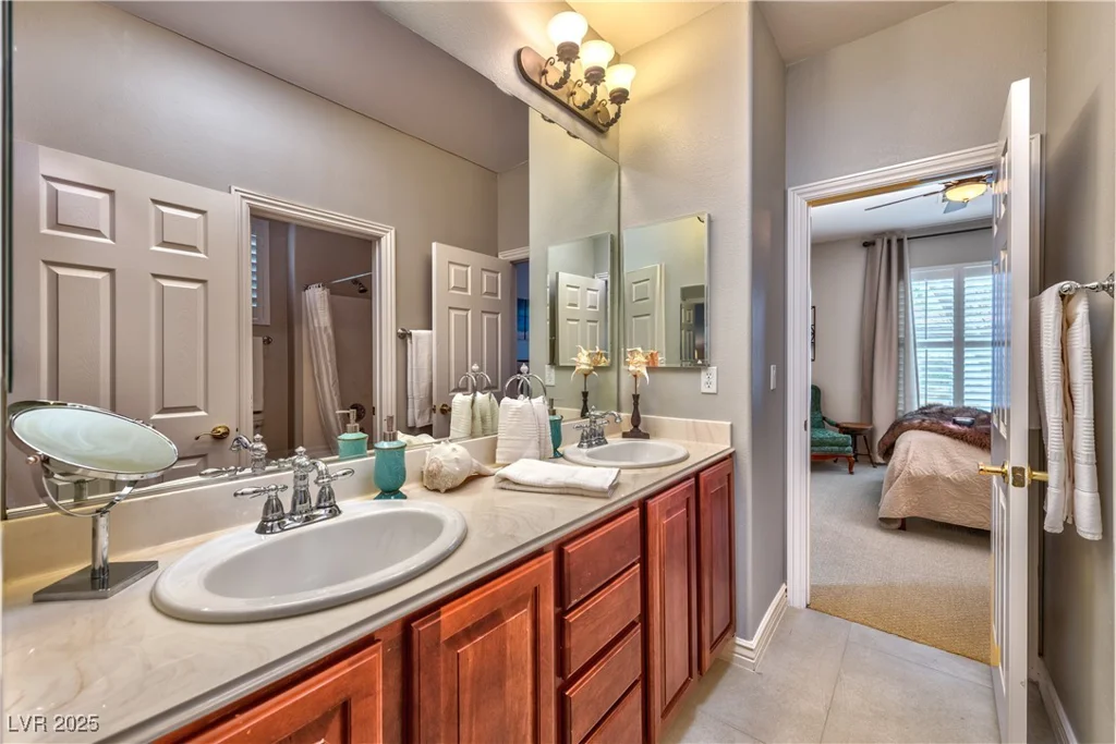 2824 Soaring Peak, Henderson, NV 89052