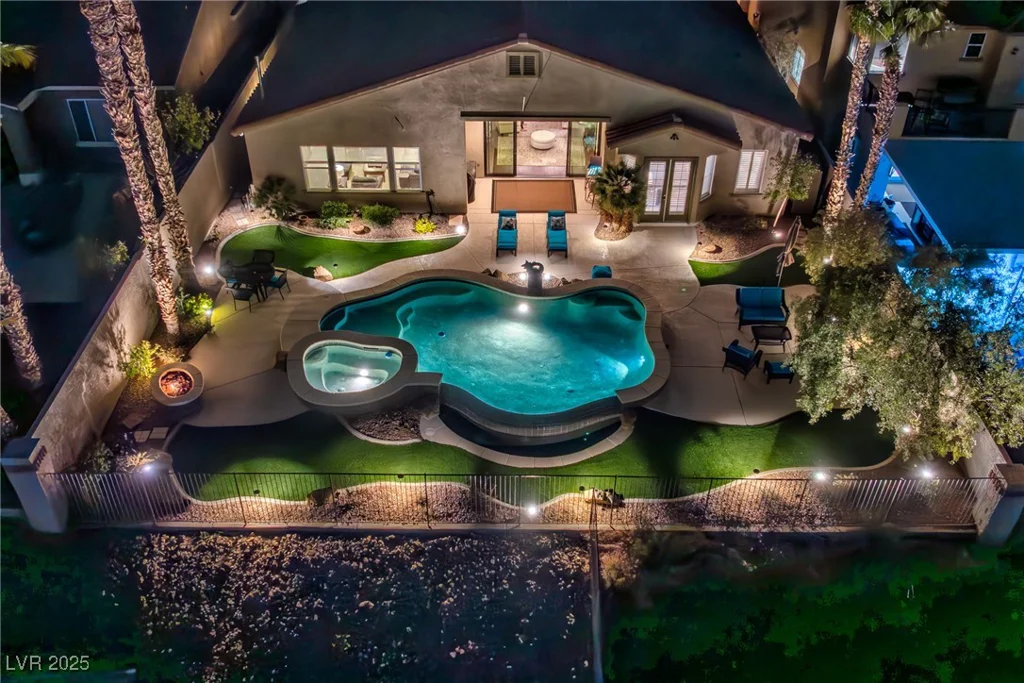 2824 Soaring Peak, Henderson, NV 89052