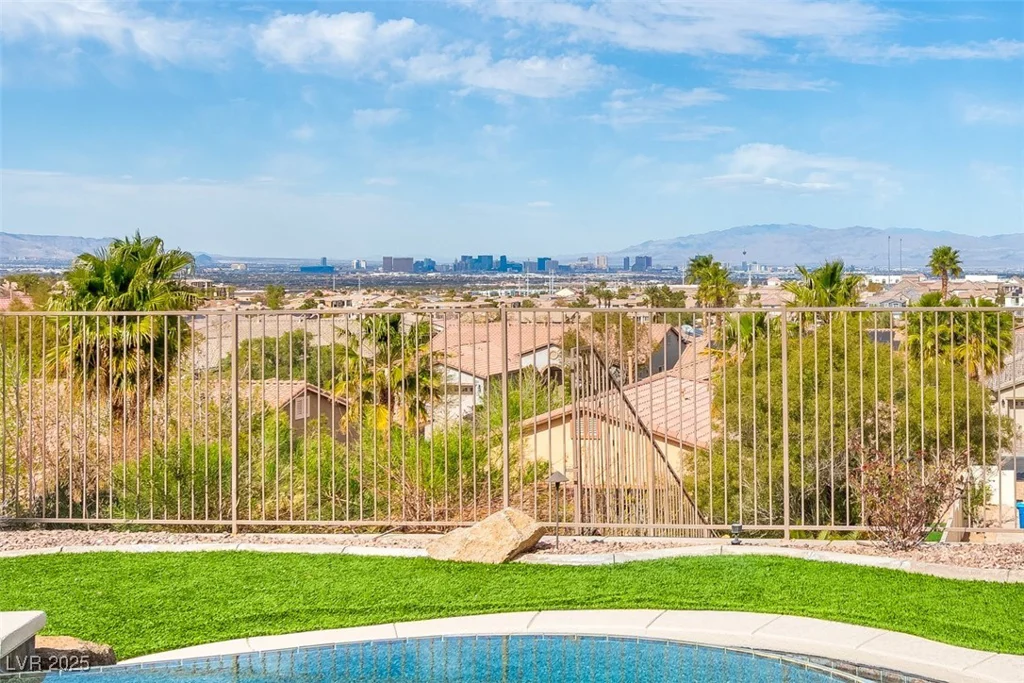 2824 Soaring Peak, Henderson, NV 89052