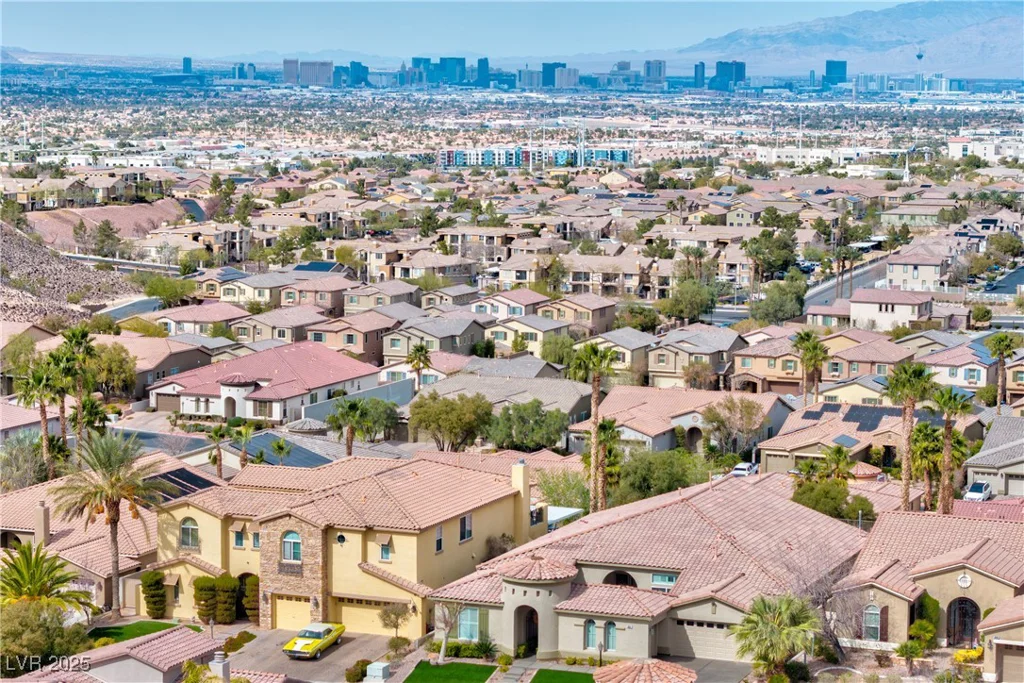 2824 Soaring Peak, Henderson, NV 89052