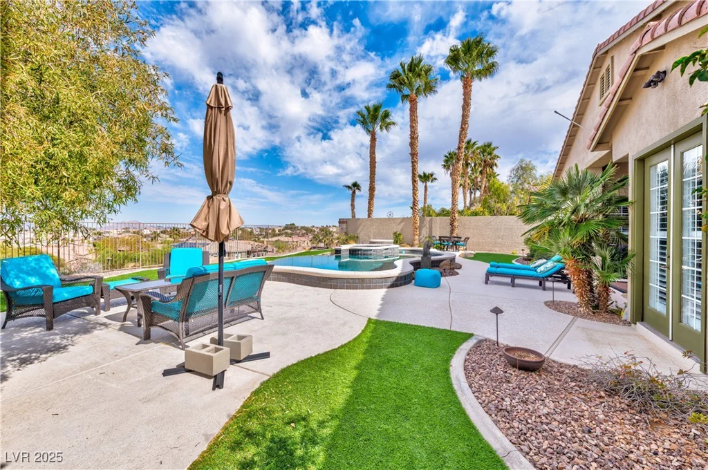 2824 Soaring Peak, Henderson, NV 89052