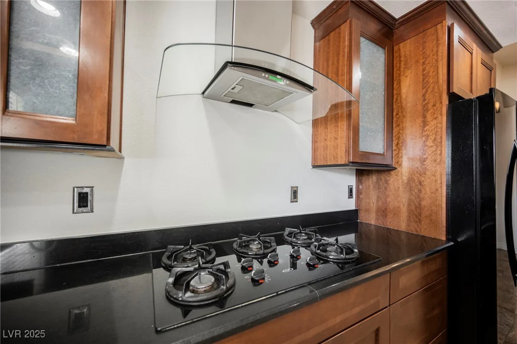 6284 Pinewood, Las Vegas, NV 89103
