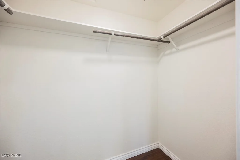6284 Pinewood, Las Vegas, NV 89103