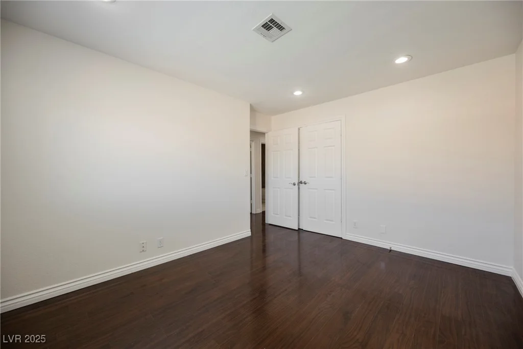 6284 Pinewood, Las Vegas, NV 89103