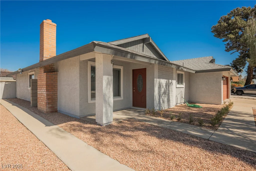 6284 Pinewood, Las Vegas, NV 89103
