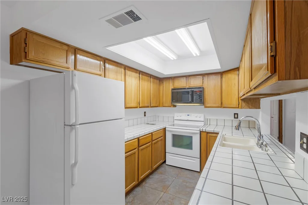 5070 Jeffreys, Las Vegas, NV 89119