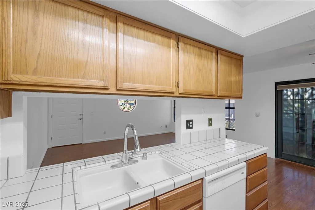 5070 Jeffreys, Las Vegas, NV 89119