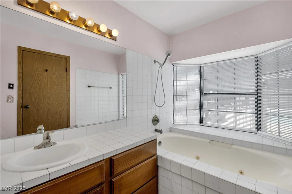 5070 Jeffreys, Las Vegas, NV 89119