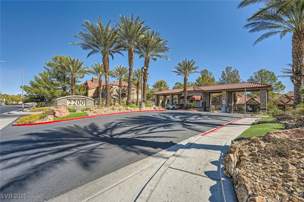 2200 Fort Apache, Las Vegas, NV 89117