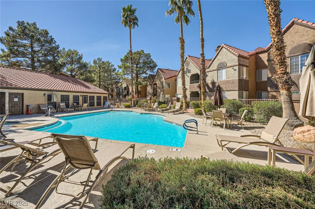 2200 Fort Apache, Las Vegas, NV 89117