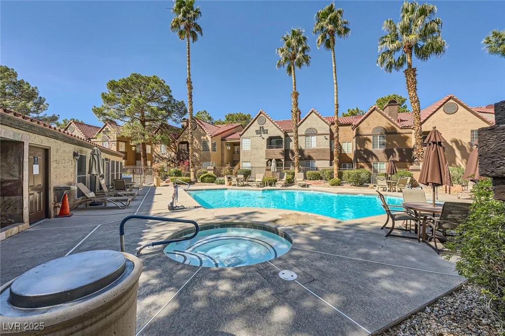 2200 Fort Apache, Las Vegas, NV 89117