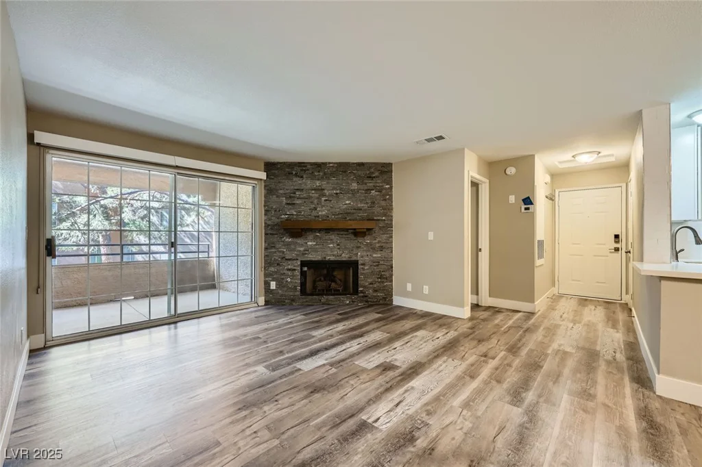 2200 Fort Apache, Las Vegas, NV 89117