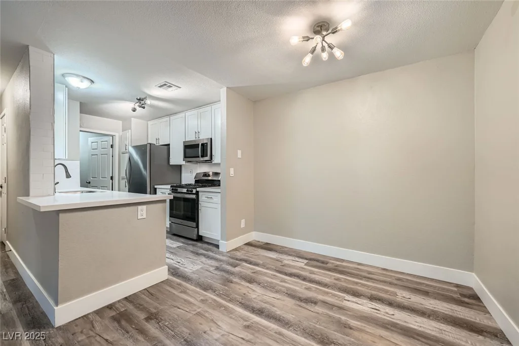 2200 Fort Apache, Las Vegas, NV 89117