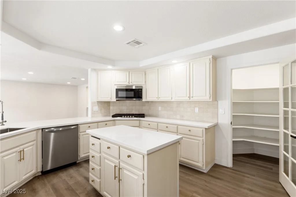 3021 Ocean Port, Las Vegas, NV 89117