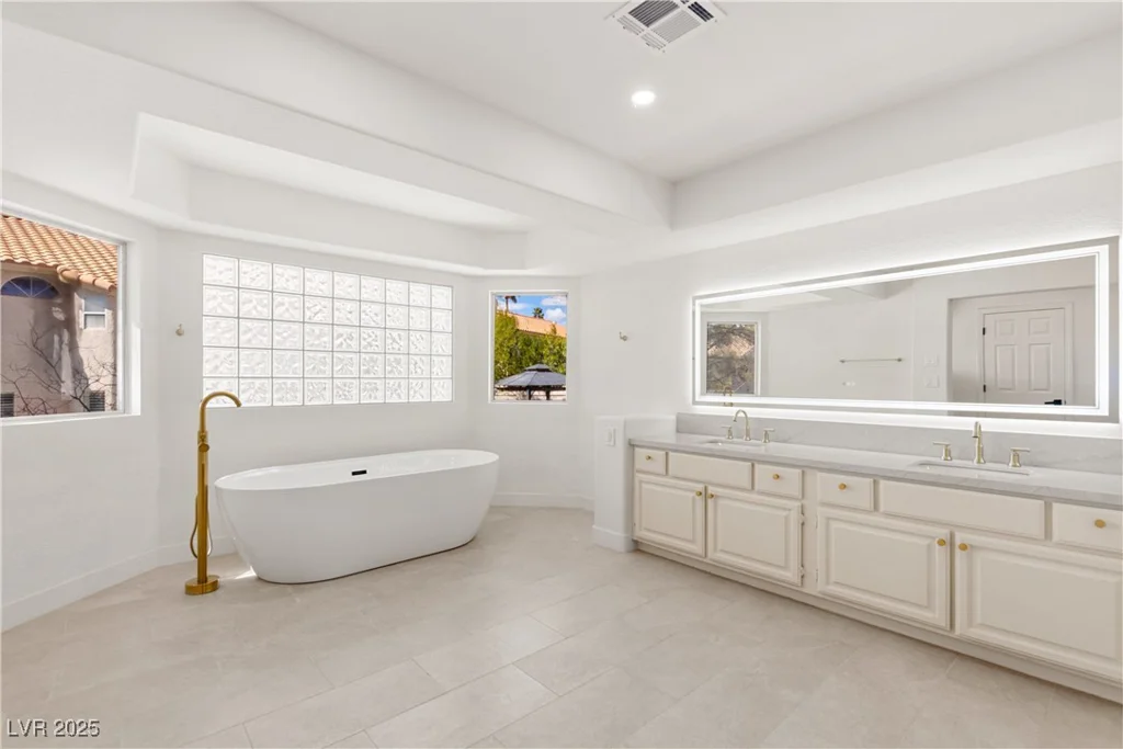 3021 Ocean Port, Las Vegas, NV 89117