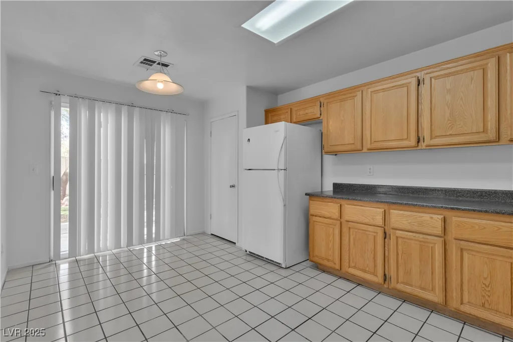 8112 Broken Spur, Las Vegas, NV 89131
