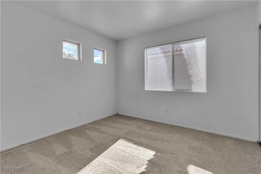8112 Broken Spur, Las Vegas, NV 89131