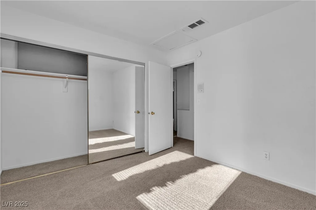 8112 Broken Spur, Las Vegas, NV 89131