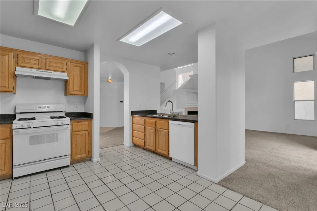 8112 Broken Spur, Las Vegas, NV 89131