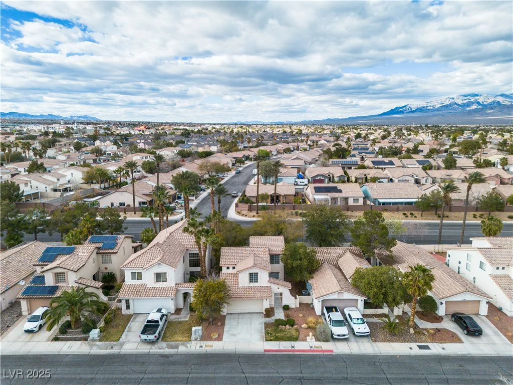 8112 Broken Spur, Las Vegas, NV 89131