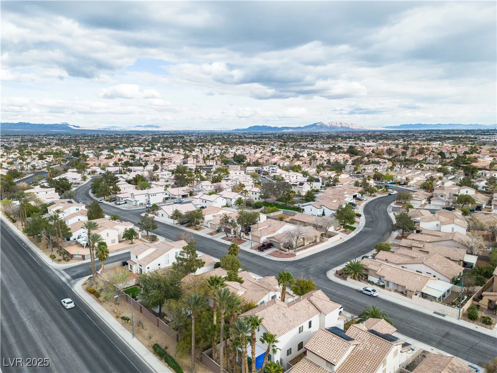 8112 Broken Spur, Las Vegas, NV 89131
