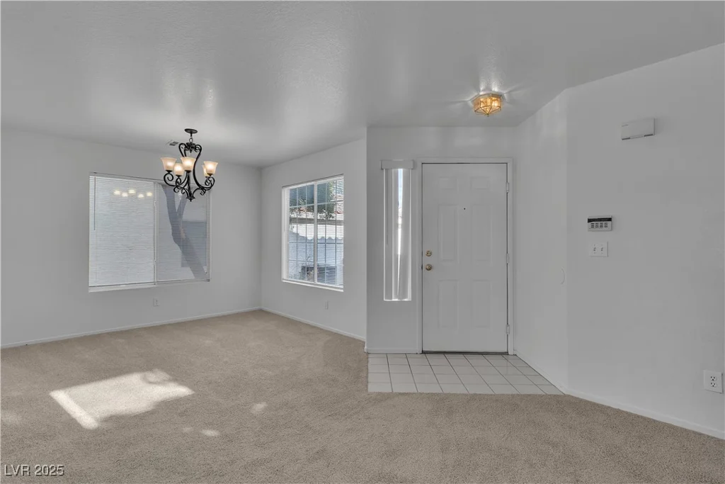 8112 Broken Spur, Las Vegas, NV 89131