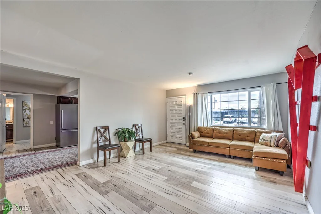 1812 RENADA, North Las Vegas, NV 89030