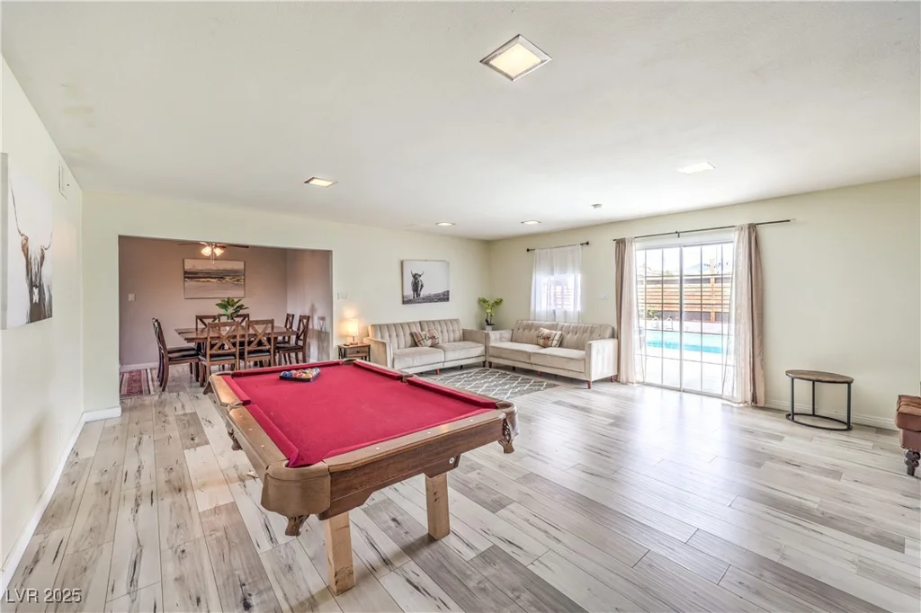 1812 RENADA, North Las Vegas, NV 89030