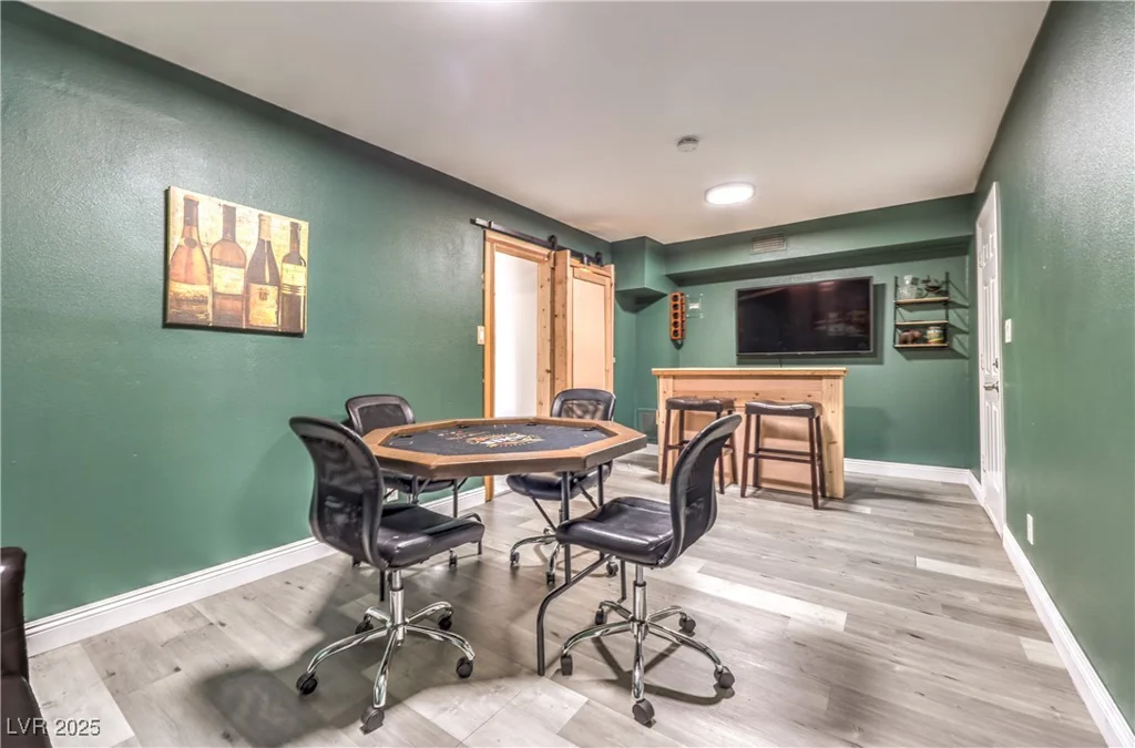 1812 RENADA, North Las Vegas, NV 89030