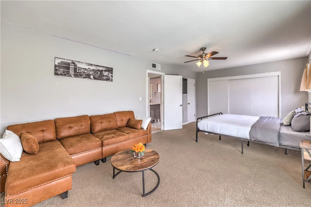 1812 RENADA, North Las Vegas, NV 89030