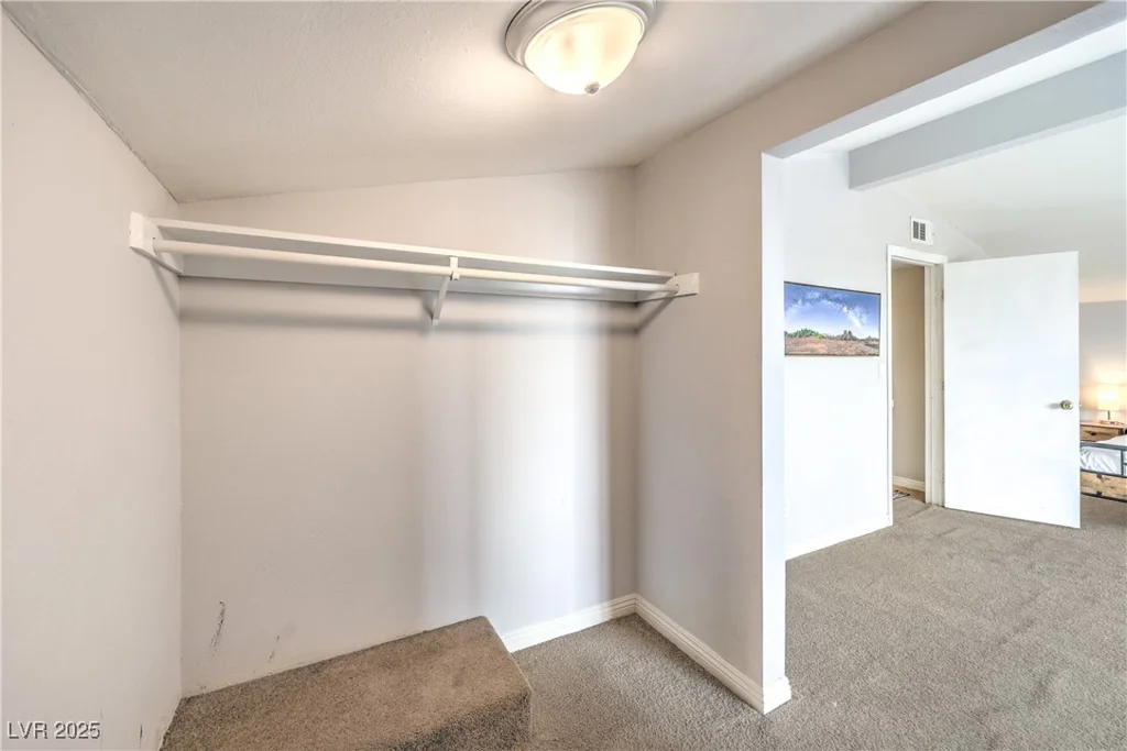1812 RENADA, North Las Vegas, NV 89030