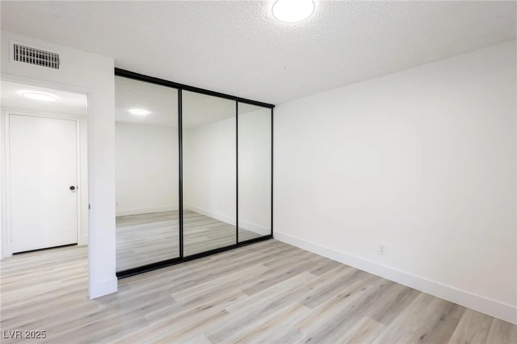 1405 Vegas Valley, Las Vegas, NV 89169