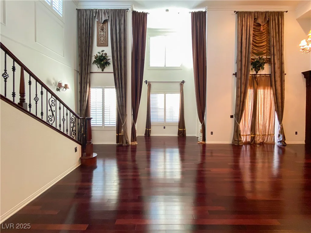26 SERENE, Las Vegas, NV 89123