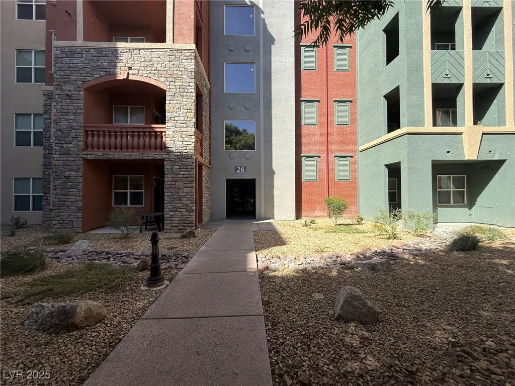 26 SERENE, Las Vegas, NV 89123