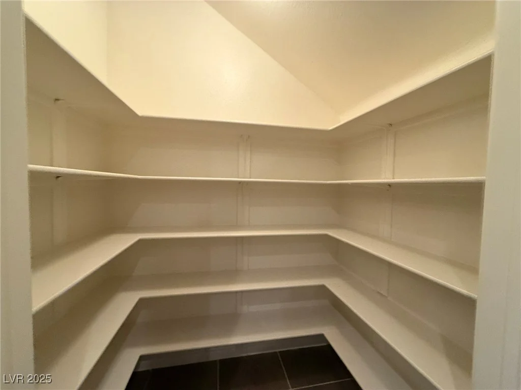 26 SERENE, Las Vegas, NV 89123