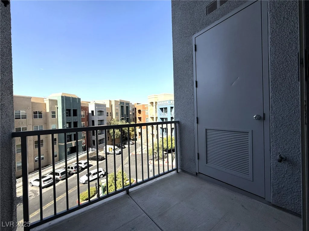 26 SERENE, Las Vegas, NV 89123