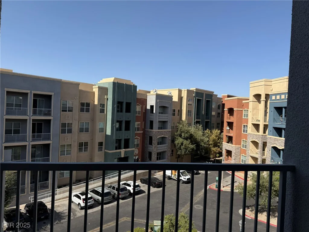 26 SERENE, Las Vegas, NV 89123