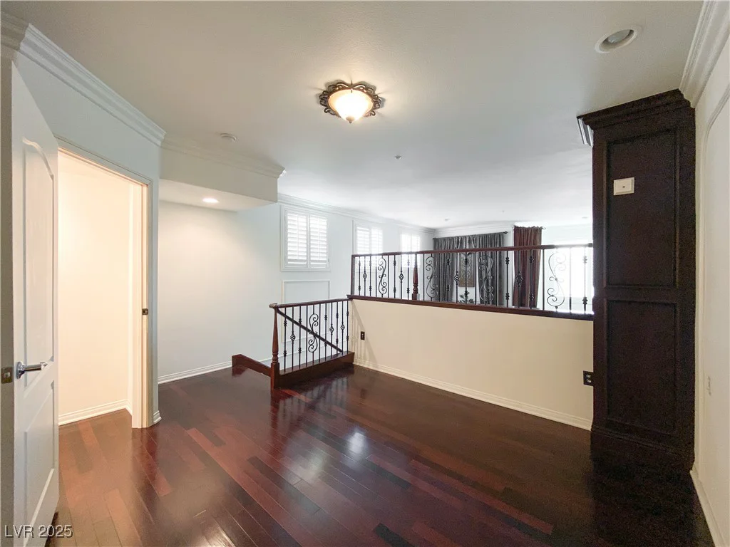 26 SERENE, Las Vegas, NV 89123