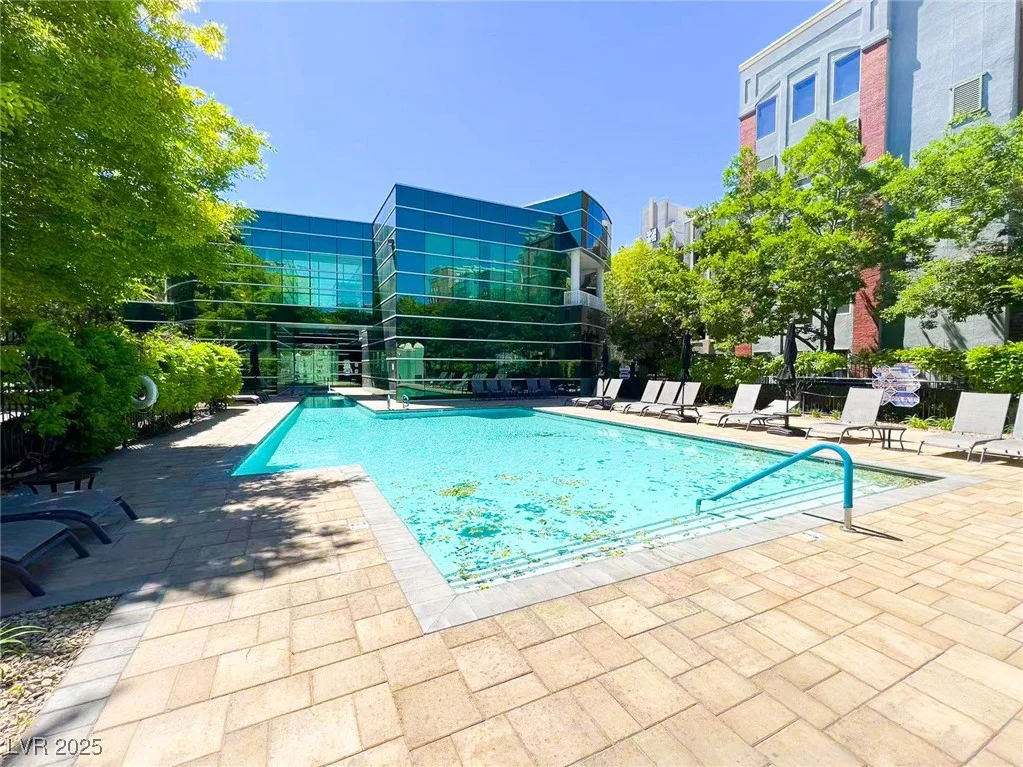 26 SERENE, Las Vegas, NV 89123