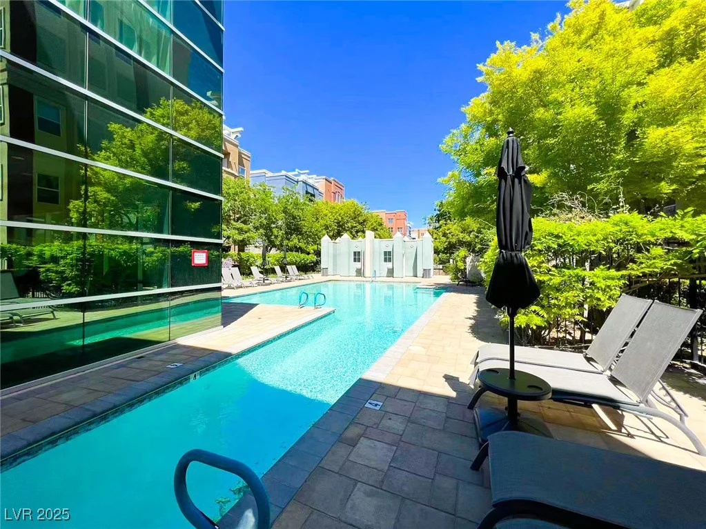 26 SERENE, Las Vegas, NV 89123