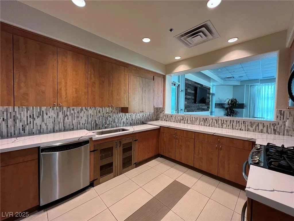 26 SERENE, Las Vegas, NV 89123