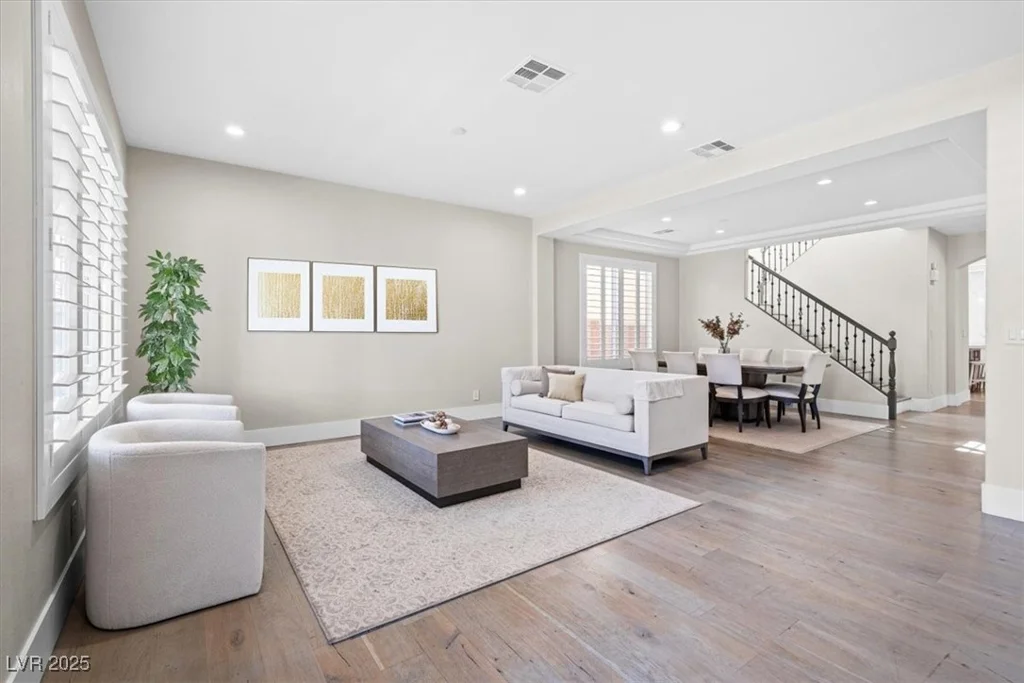 6335 Mount Eden, Las Vegas, NV 89139